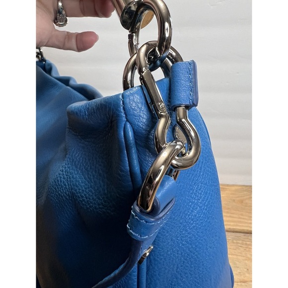 MARC JACOBS Too Hot To Handle Sky Blue Pebbled Leather  CROSSBODY Shoulder HOBO - Picture 8 of 16
